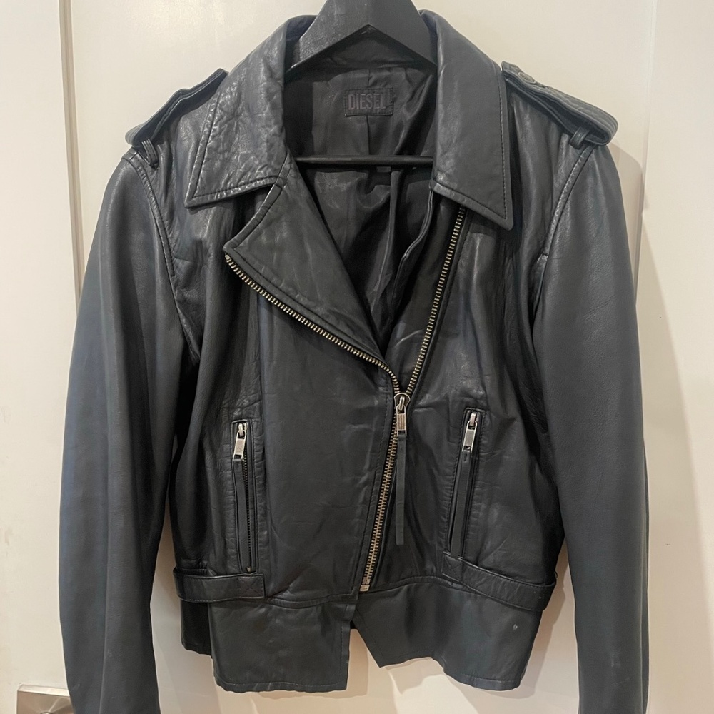 DIESEL LEATHER JACKET SZ LARGE